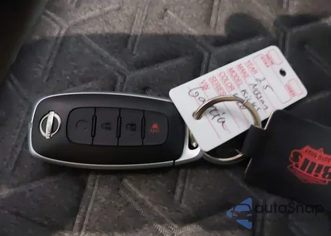 2025 Nissan Kicks Sv Intelligent Awd from USA, damaged, VIN 3N8AP6CB5SL409105